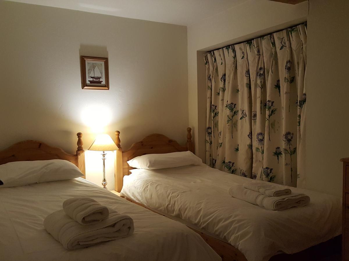 Bed and Breakfast Lockgate Dairy Чичестер Экстерьер фото